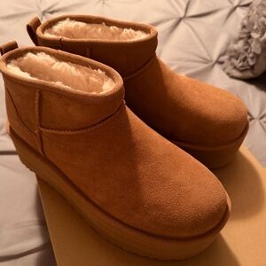 UGG Classic Ultra Mini Platform Boots